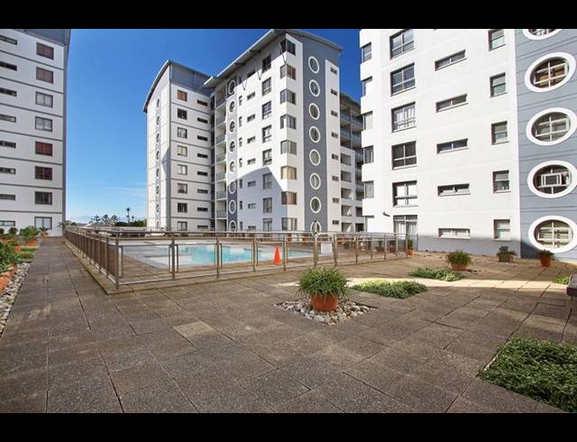 2 BEDROOM PROPERTY TO RENT IN CLAREMONT